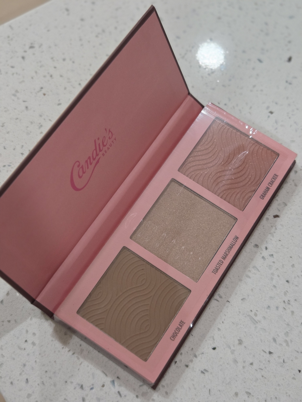 Candie's Pink Face Palette – Bronze, Champagne & Mauve Trio